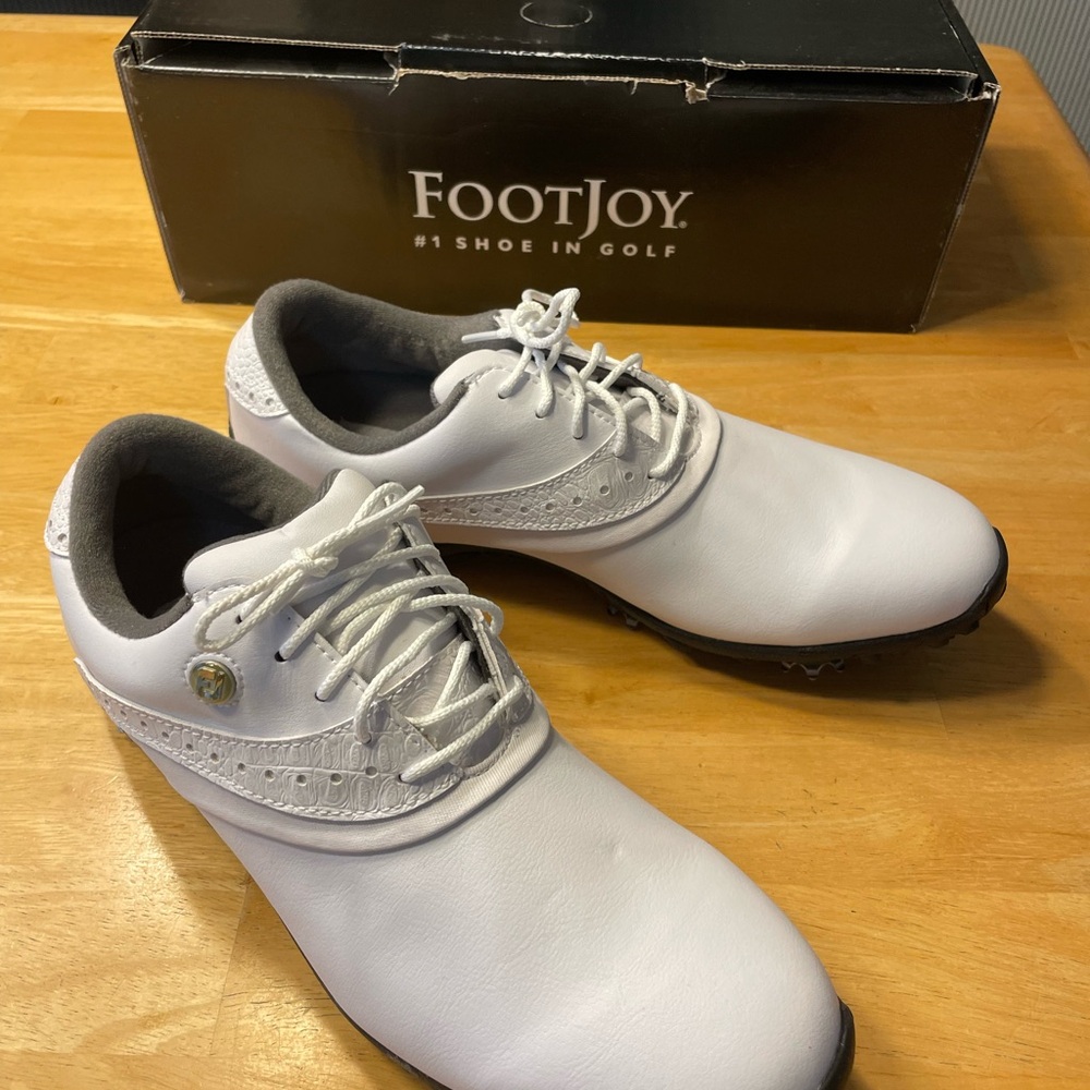 FootJoy White and Black Women’s Narrow Golf Shoes - Picture 4 of 9